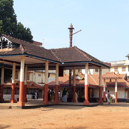 Hotel Swades Residency Cheruvalli Exterior foto
